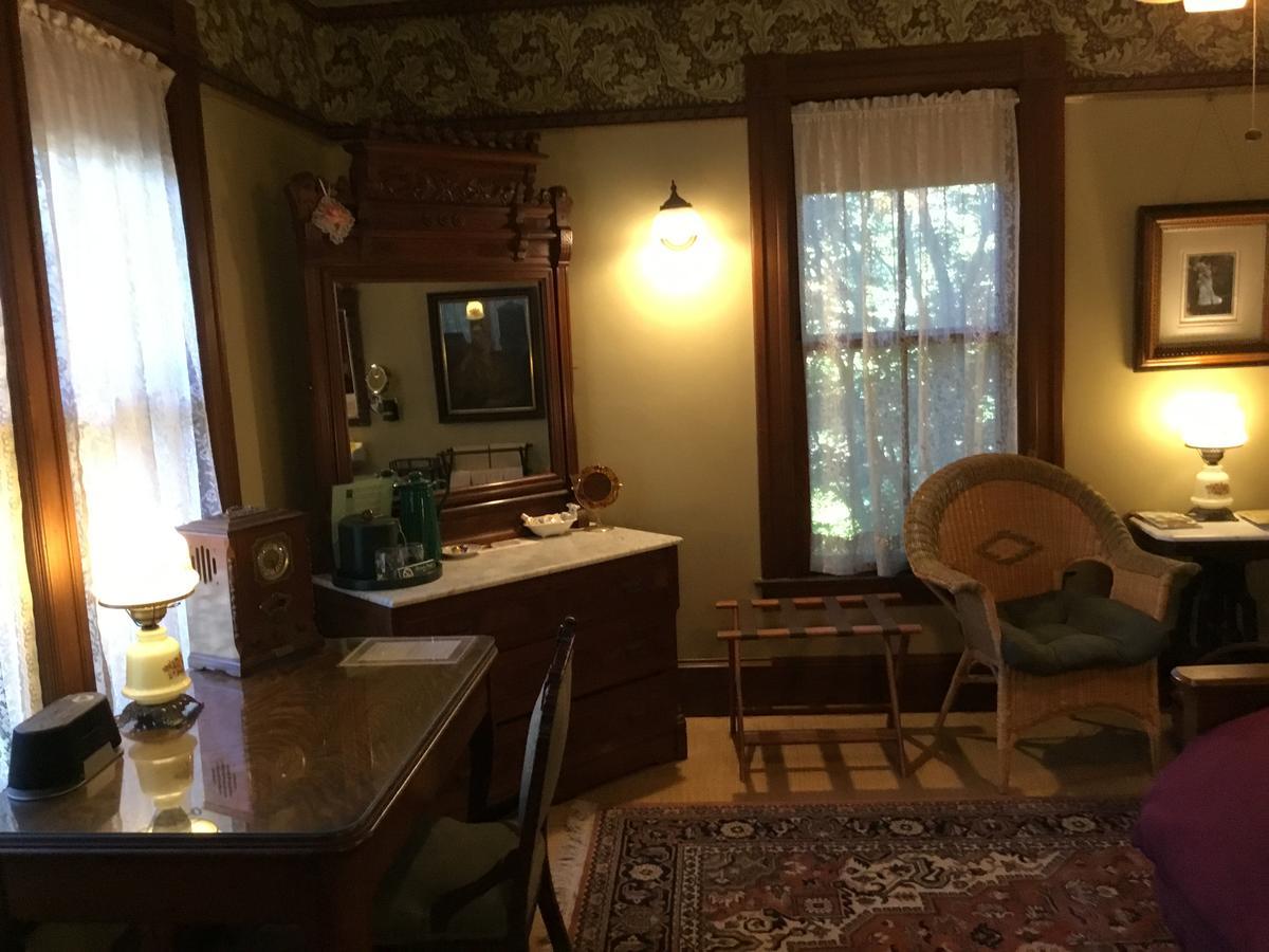 Allen House Inn Amherst Esterno foto